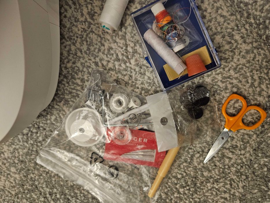 Vand masina cusut Singer M2405