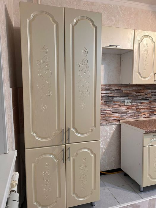 Продам кухонную гарнитуру
