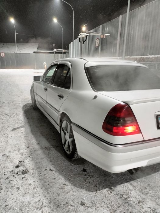 Продам мерседес 111 плита