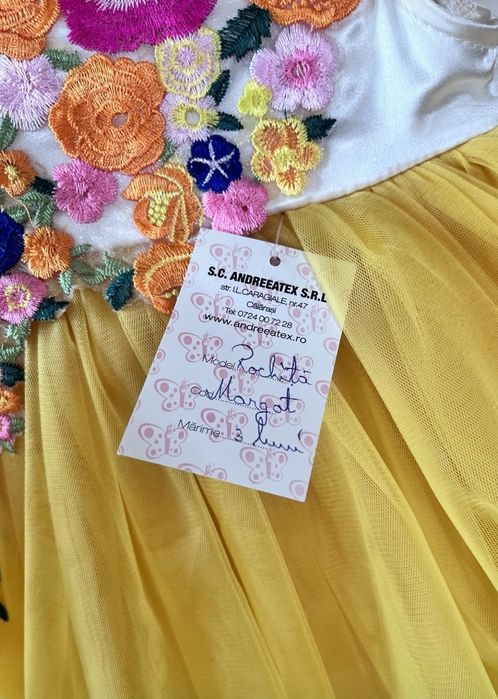 Rochita tutu, ocazie sau botez