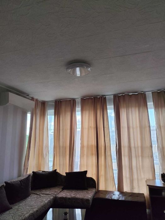 Дава се под наем Двустаен апартамент в София, Лозенец - 58 кв.м за 650 € - Снимка #2