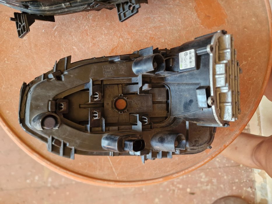 VW T-Roc лява и дясна дневна светлина