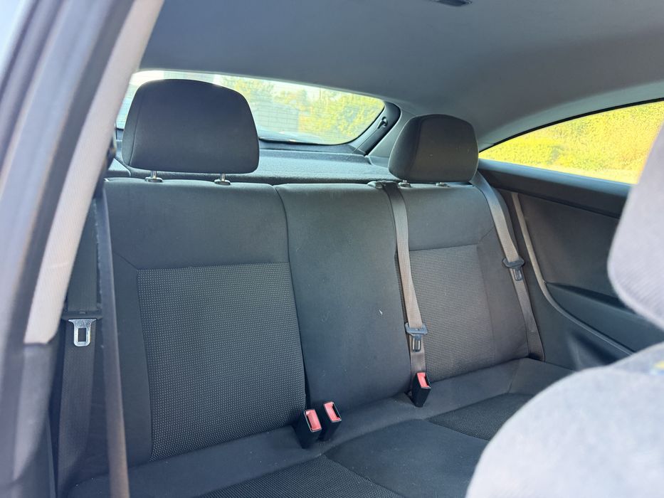 Продавам Opel Astra 1.6