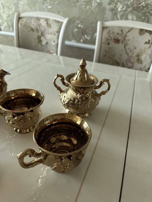 Сервиз чайный под золото