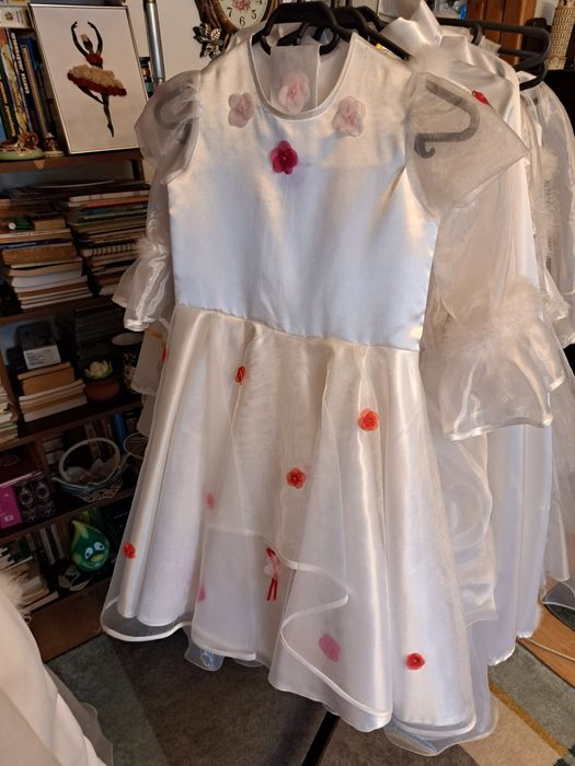 Costumații prințese