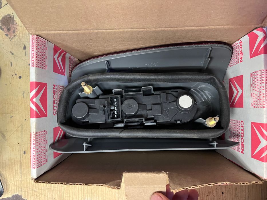 Стоп външен десен за CITROEN EVASION (22, U6) 2.0 (1994 - 2002)