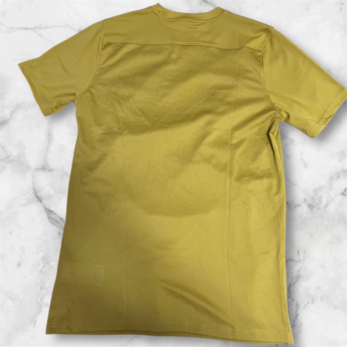 НОВА Оригинална спортна мъжка тениска Nike DRI FIT SLIIMFIT,размер М