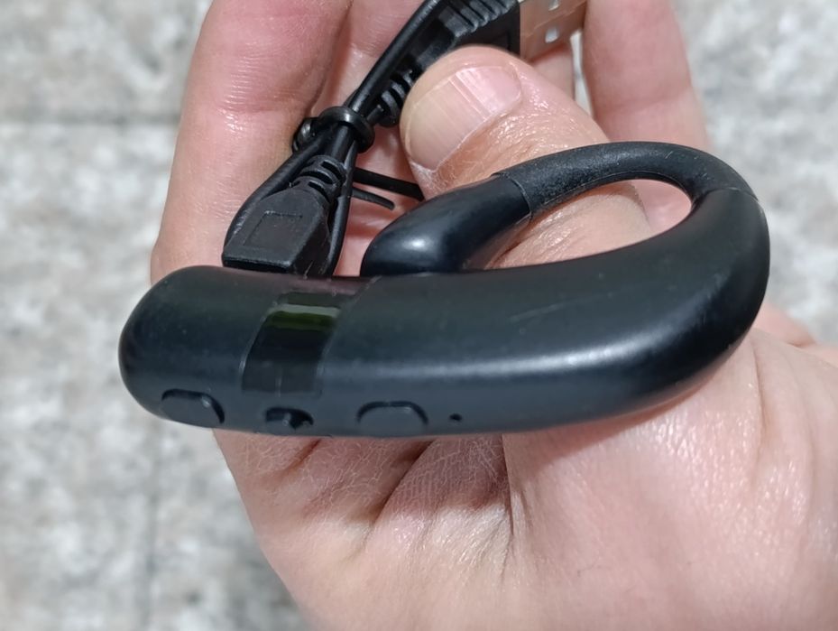 Cască cu bluetooth