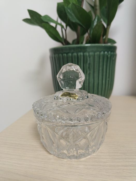 Caseta cristal aproape noua...