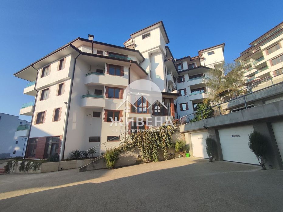 Продава двустаен апартамент в кв. Виница, площ 73 кв.м