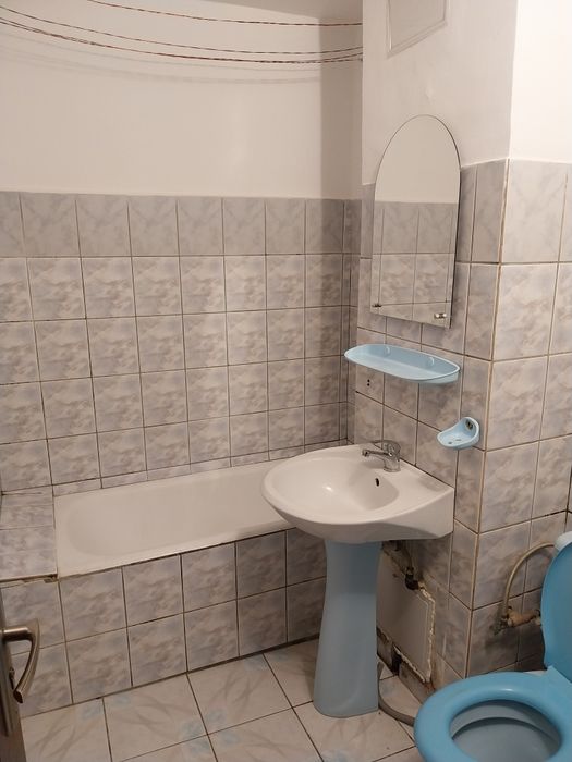 Închiriez apartament 2 camere craiovita la kaufland