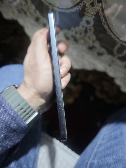 Xiaomi 12 lite 8/256 Гб состояние как на фото, экран без царапин