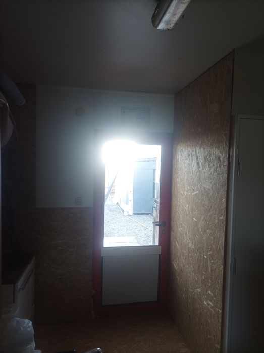 Container metalic