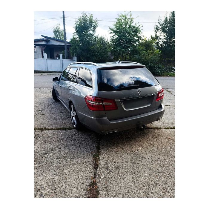 Vând Mercedes E Klasse  Avantgarde 2.2 CDI Diesel Blueefficiency euro5