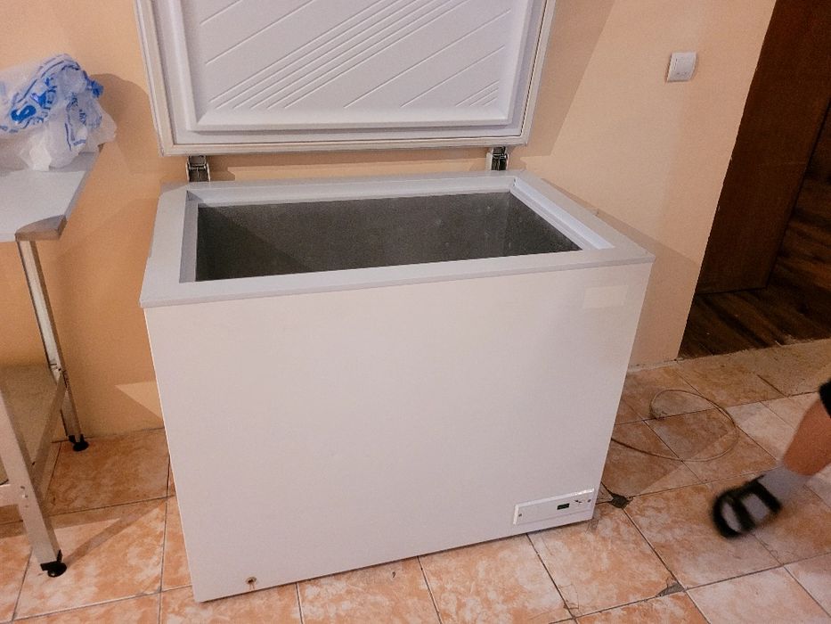 Морозильник горизонтальный