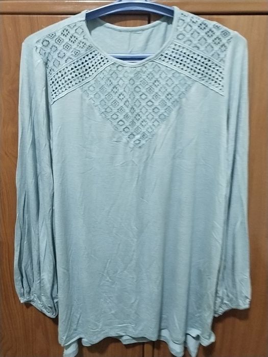 Продам кофточки большого размера