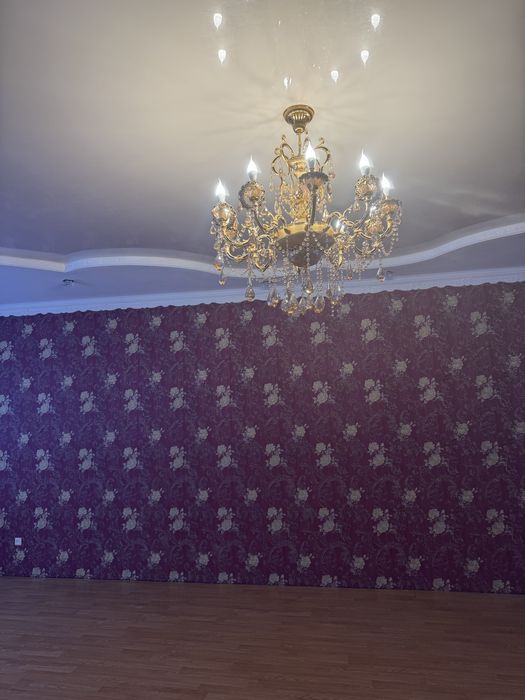 Продам люстры хоршом состояние