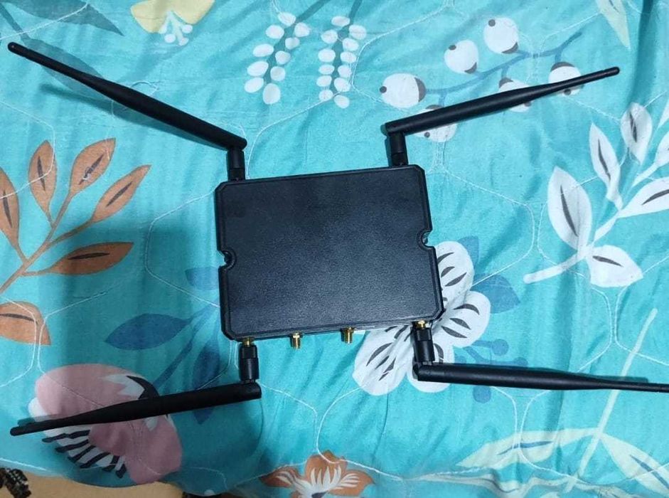 Роутер, Антенна, кабель