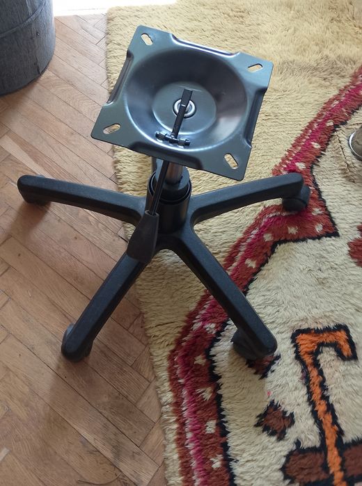 Части за офис стол