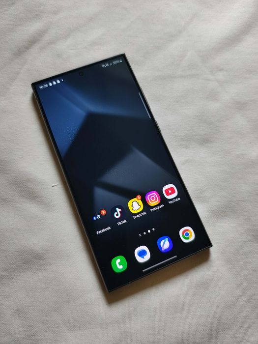 Samsung S24 Ultra impecabil