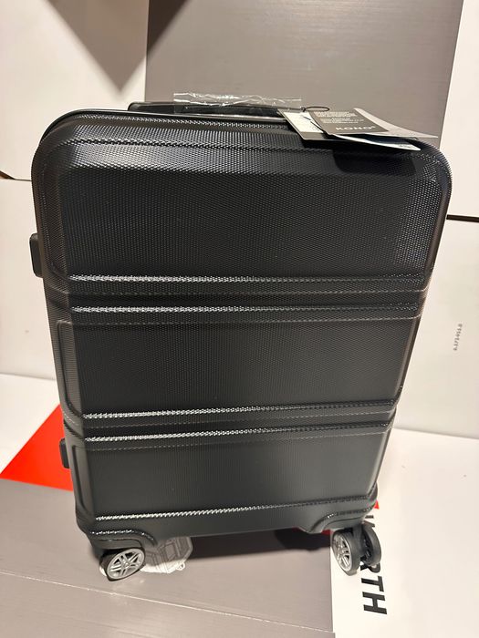 Troller de cabina Kono ABS 20” 52cm 34l TSA negru Nou