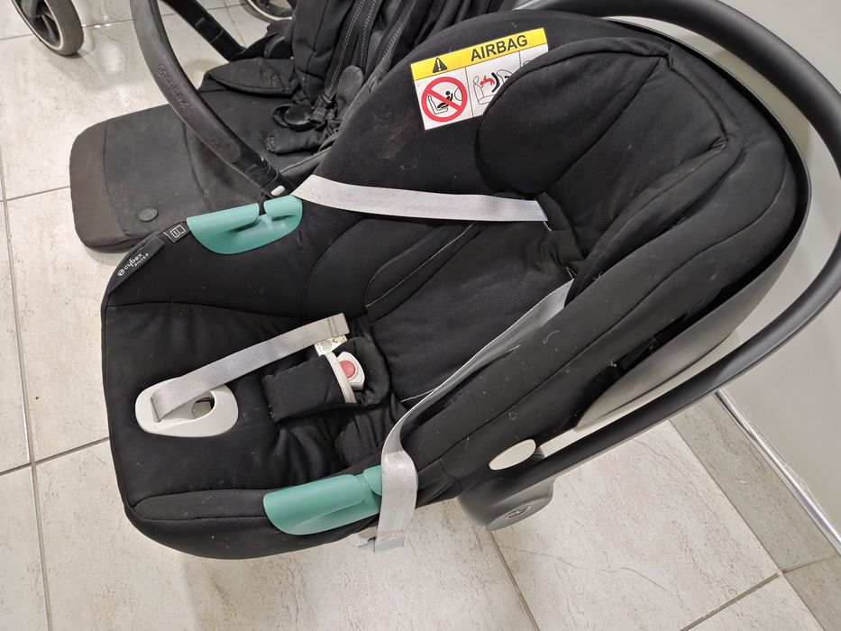 Бебешка количка Cybex Balios 4в1
Количка с зимен и летен кош