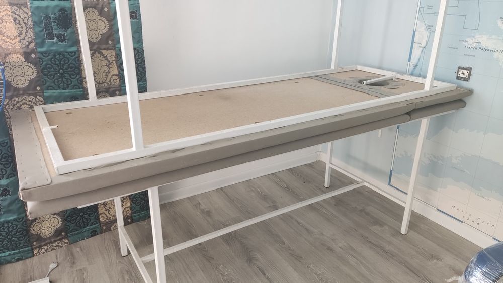 Столы для массажа