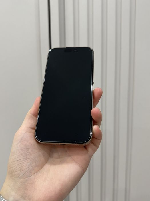 Iphone 16 pro продам