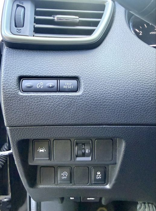 Nissan Qashqai 1.5Dci N-Vision Full Option! Garantie 12 Luni !