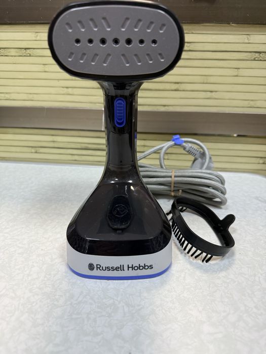 Вертикална парна ютия Russell Hobbs