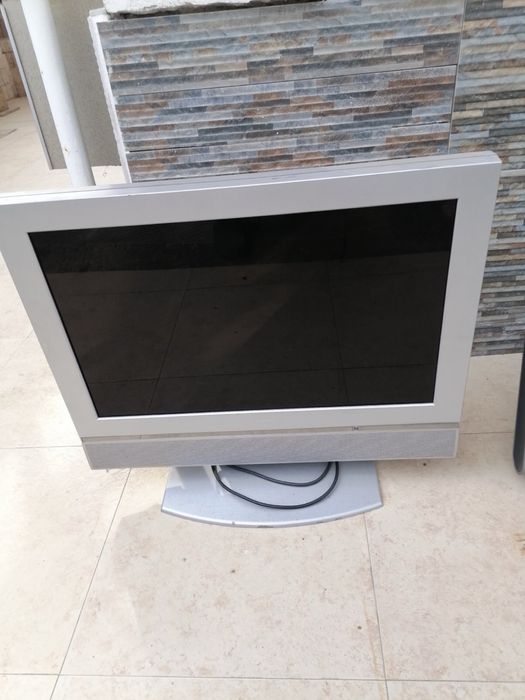 Телевизор Lcd работещ
