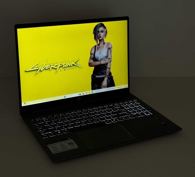 HP Pavilion 16 —  Ryzen 5 8540U / 512GB NVMe M.2 SSD / 8GB LPDDR5 /