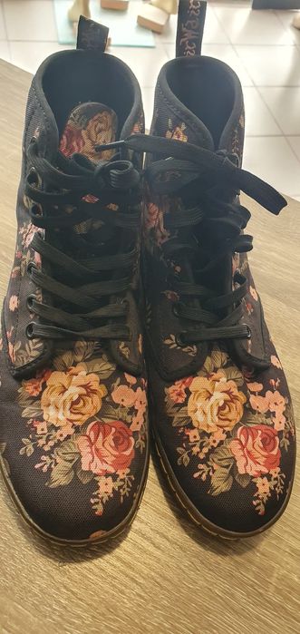 Ghete sport femei Dr Martens