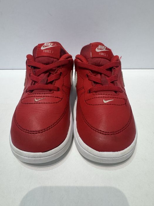 Маратонки NIKE AIR FORCE 1 . Номер 25