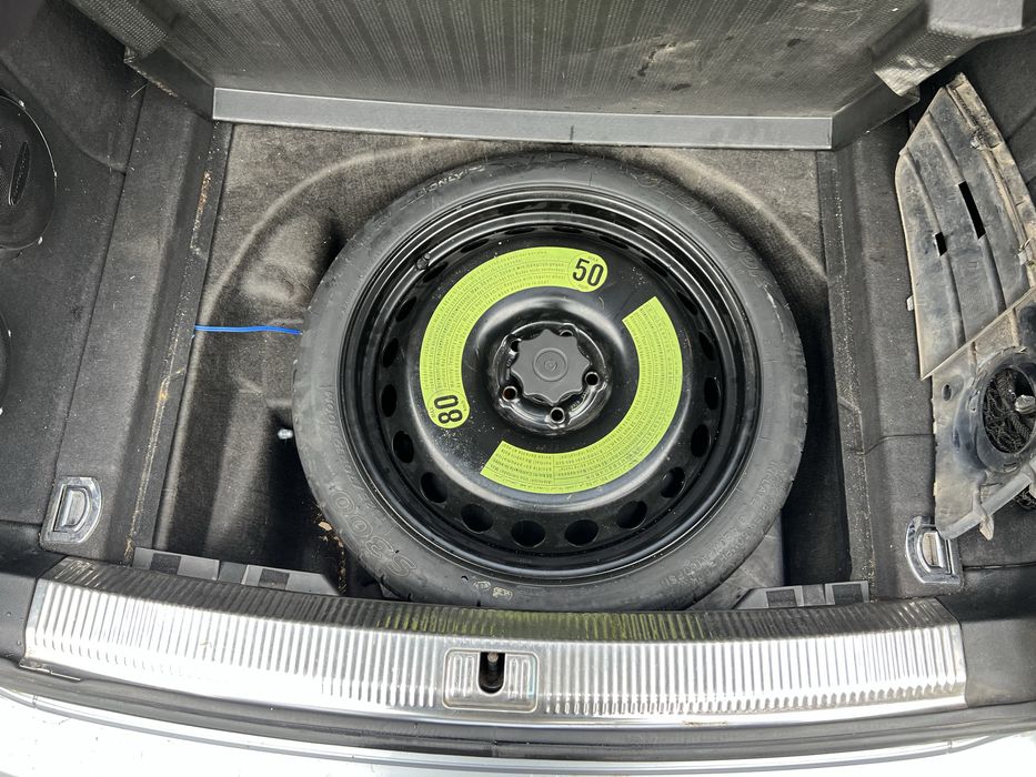 НА ЧАСТИ Audi a4 b8 2.0tdi 143кс ръчни скорости