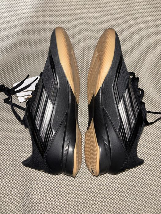 Нови футболни обувки за зала Adidas f50 league in