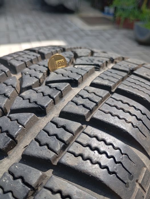 Jante tabla Ford 15 R 4 prezoane  + doua  anvelope TIGAR (195/60 R 15)