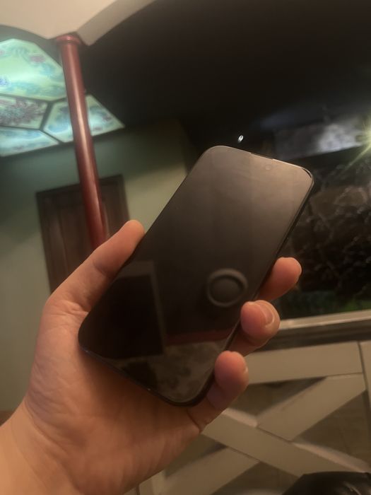 айфон 16 128гб емкость 100