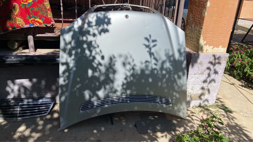 Мерседес 220 s класс капот