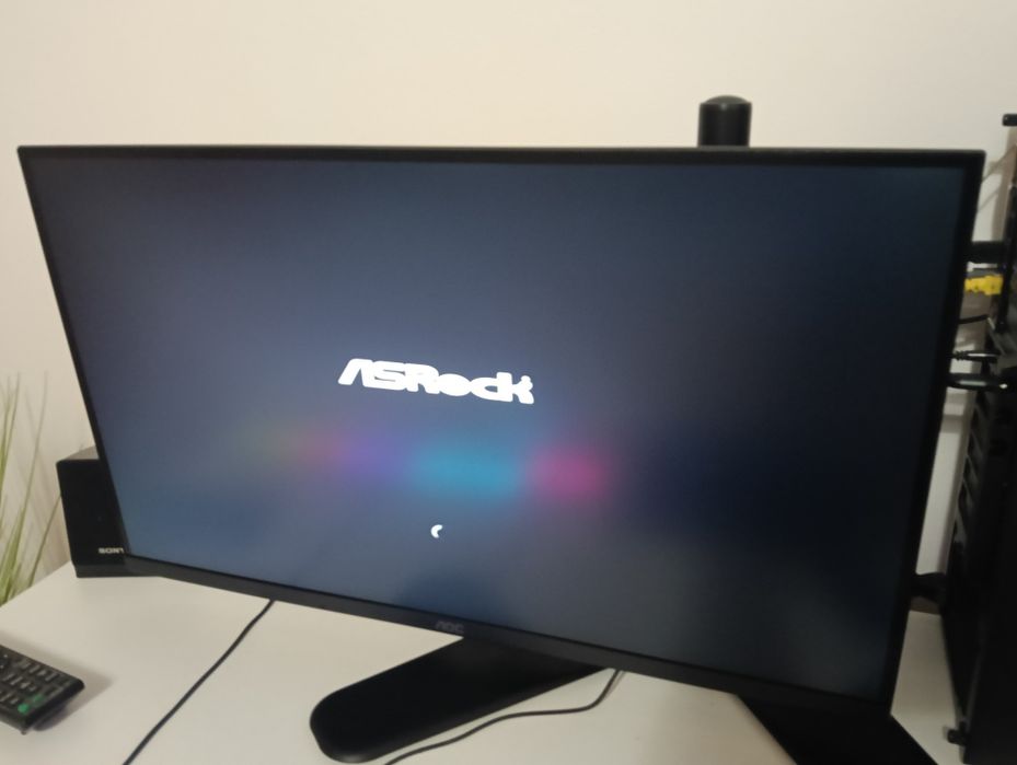 Monitor 27 inch, 4ms  Full HD in stare nouă