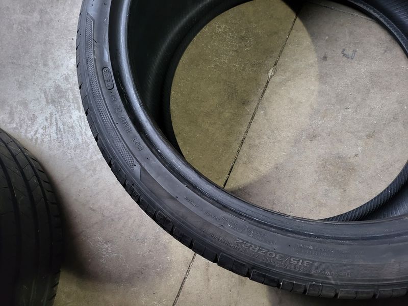 315/30/22//275/35/22 HANKOOK