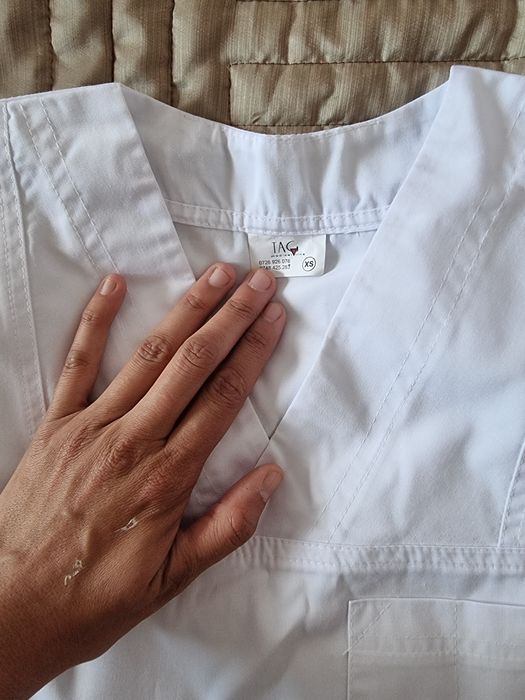 Bluze medicale noi albe bumbac