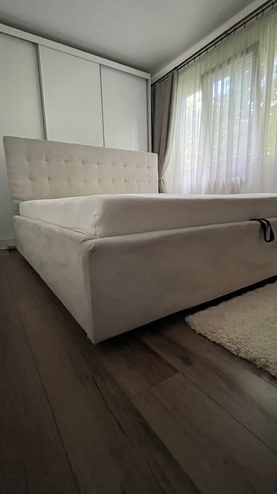 Pat tapițat 1800/2000, cu saltea inclusă