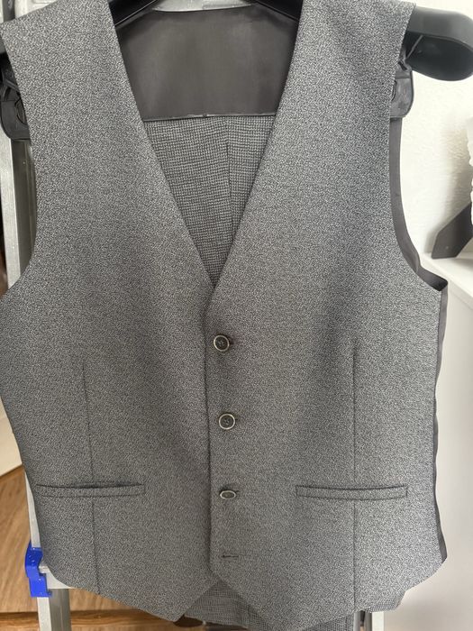 Продам мужской костюм