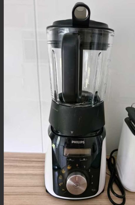 Philips Mixer prepară supă cremă și orice dorești ideal pentru copii