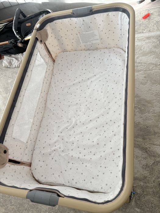 Детская кровать манеж