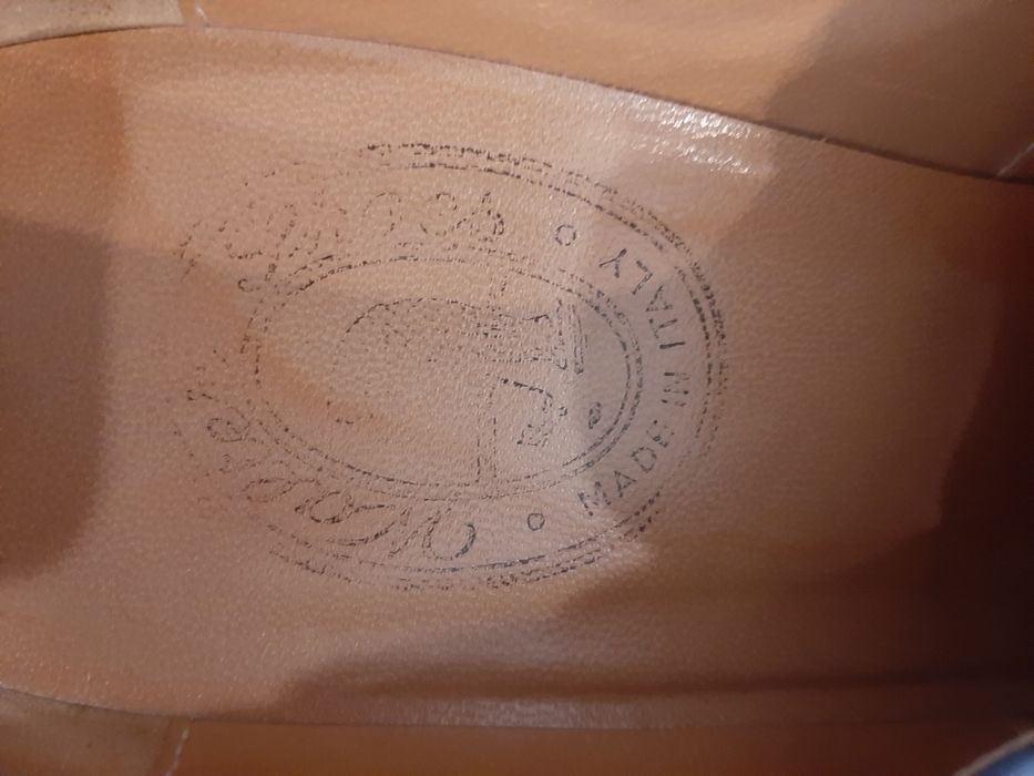 Продам итальянские туфли