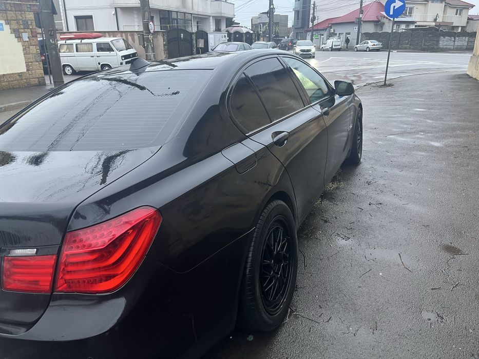 Vand seria 7 2009 3.0D