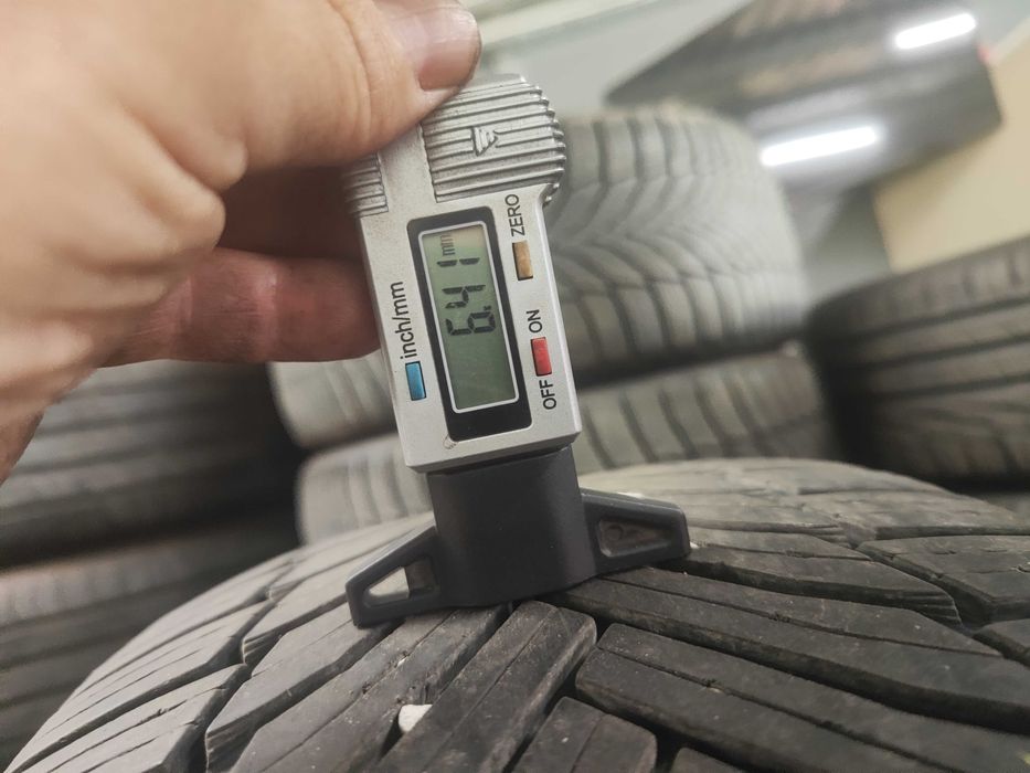 2бр.зимни гуми 225/50/17 Michelin