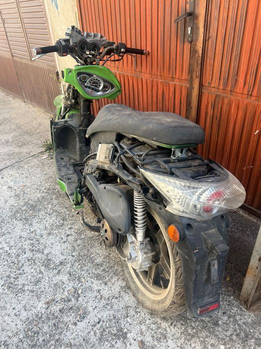 Скутер Kymco people